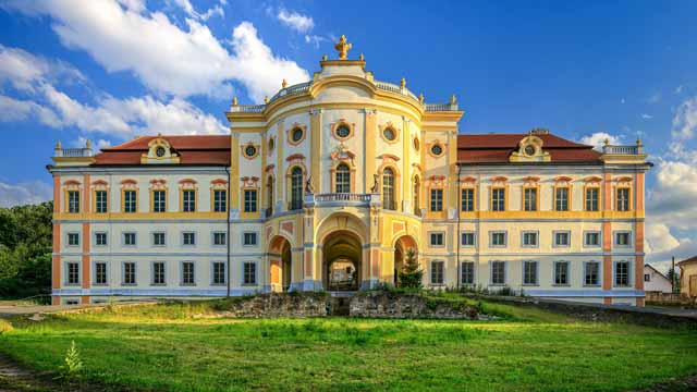 10-rekonstrukce-zamku-tynec